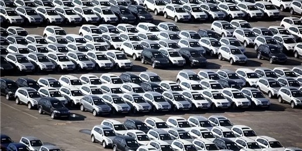 乘聯會崔東樹：1月末全國乘用車市場庫存333萬台、庫存64天